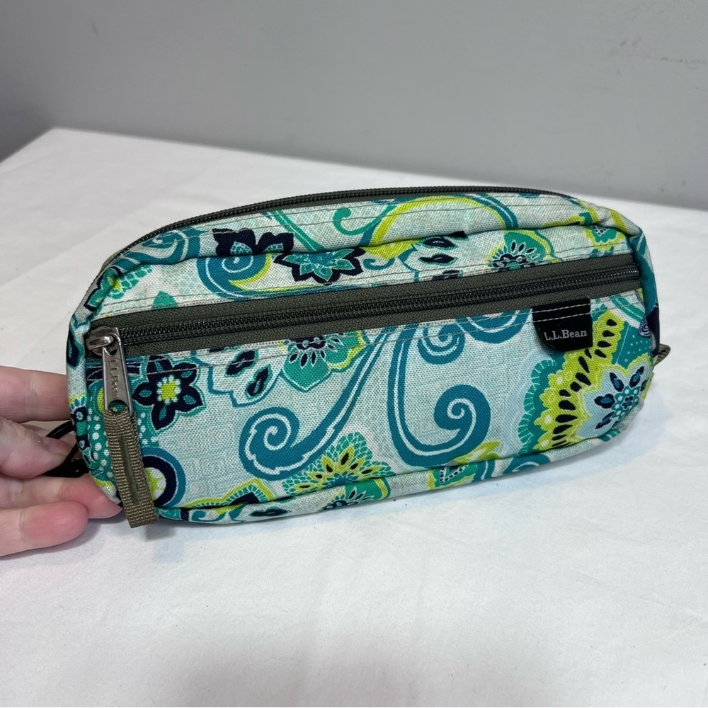 L.L. Bean blue teal green paisley, small cosmetics, toiletry zip top case